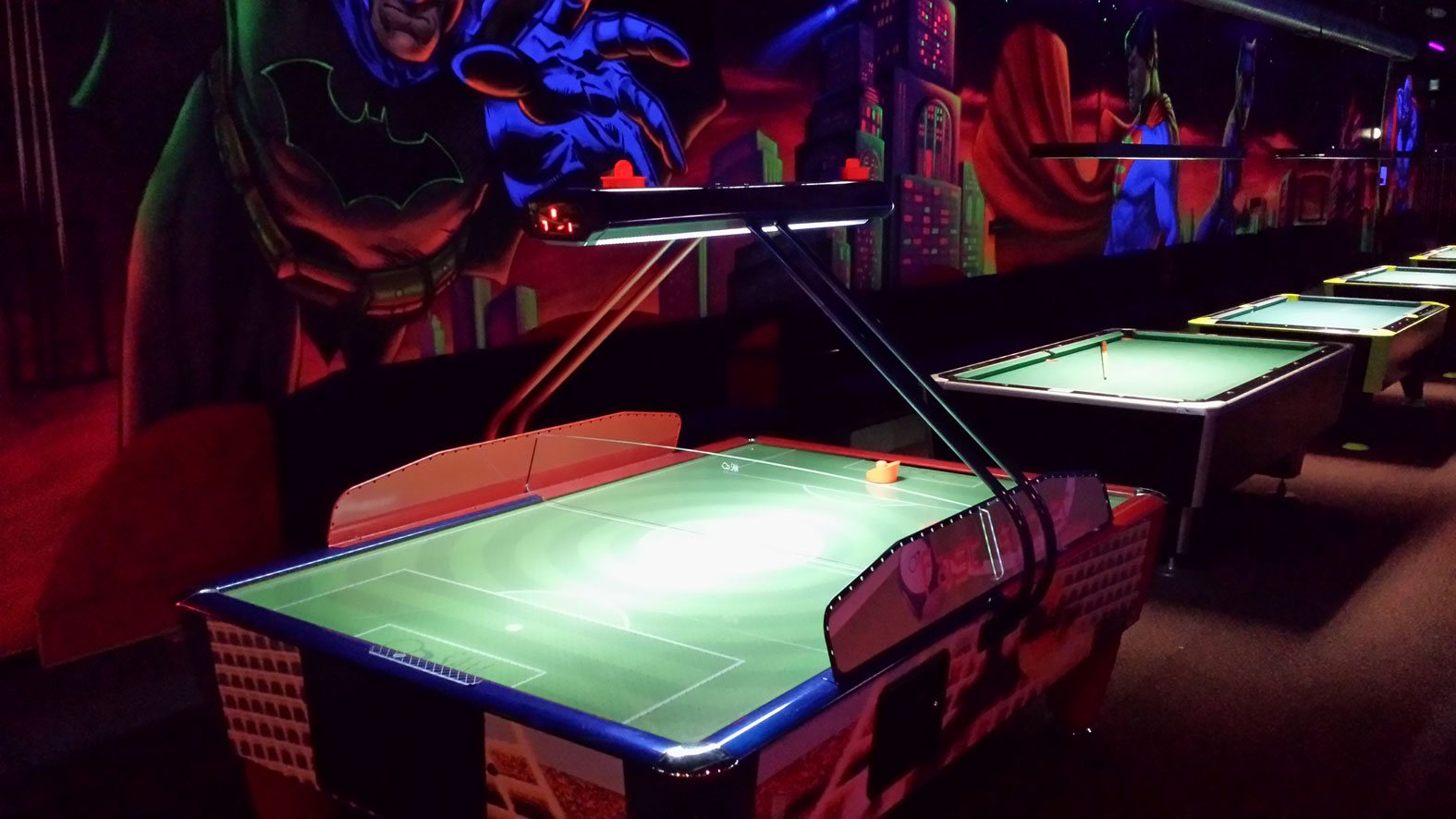 Air hockey